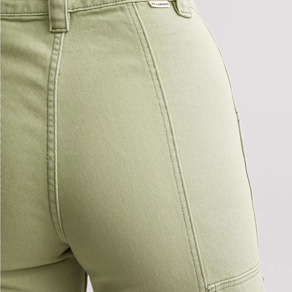 Wall To Wall Cargo Pants (light army green)